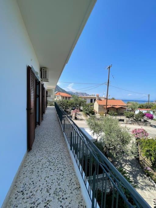 Eirini House Apartment Leonidio Ngoại thất bức ảnh