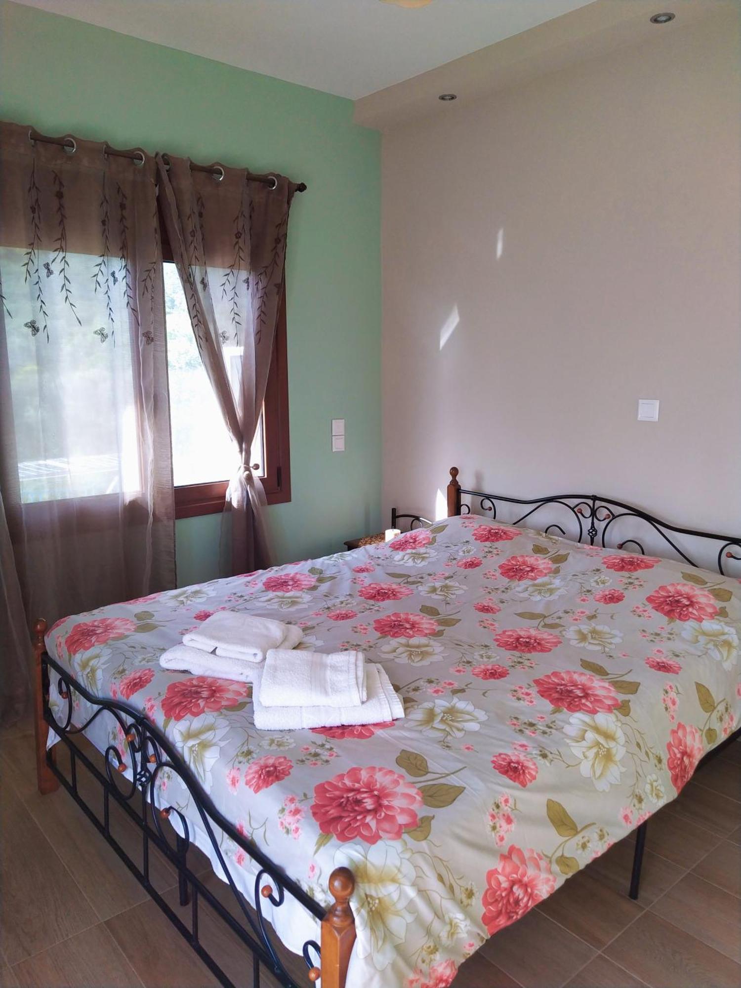 Eirini House Apartment Leonidio Ngoại thất bức ảnh